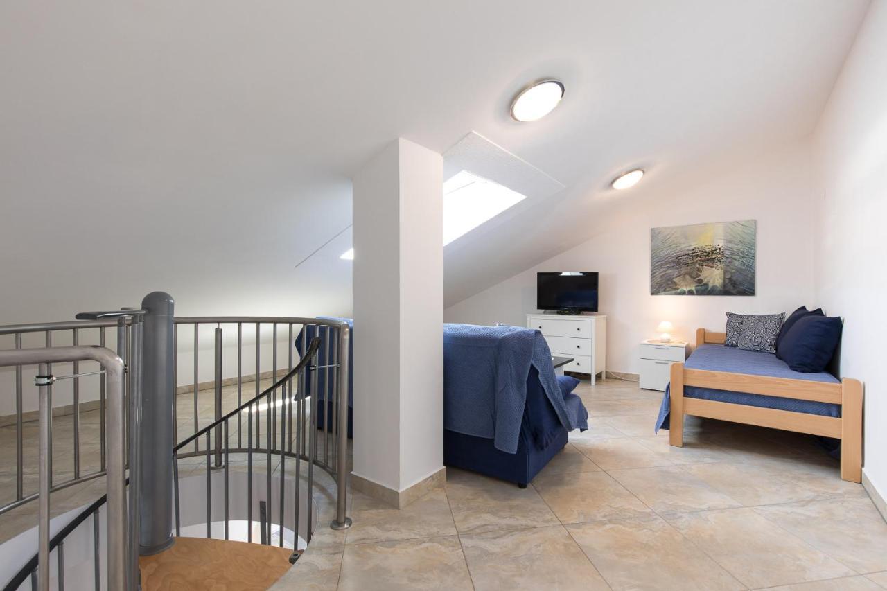 Apartmani Alma Punat Exterior photo