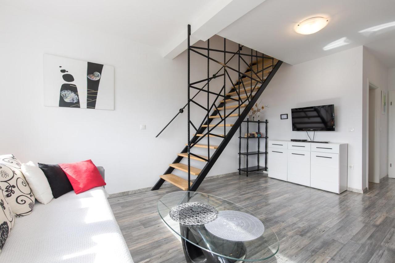 Apartmani Alma Punat Exterior photo