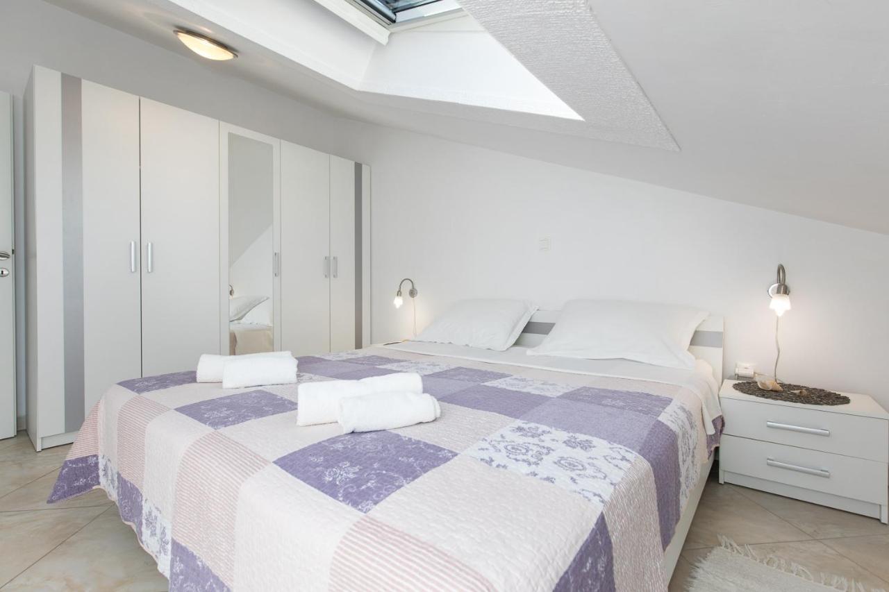 Apartmani Alma Punat Exterior photo